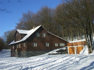 Die Oberbacher Hütte von innen